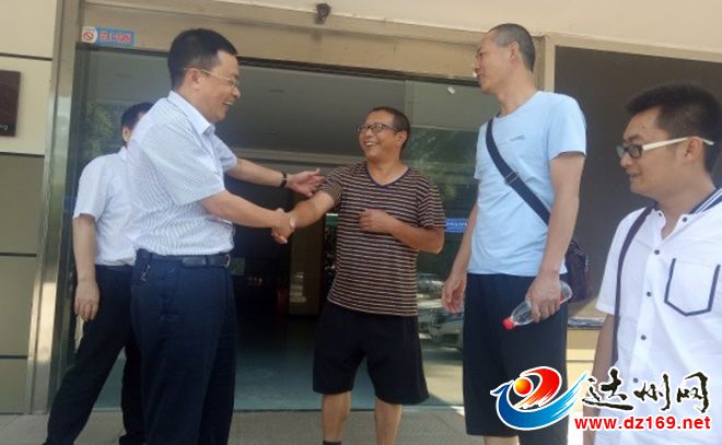 郭德波校长接见喜德中学一行人