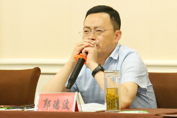 图片默认标题_fororder_03郭德波校长发言