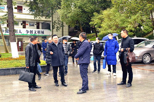 1608034830739241.jpg 遂中实验校一行参观校园_副本.jpg