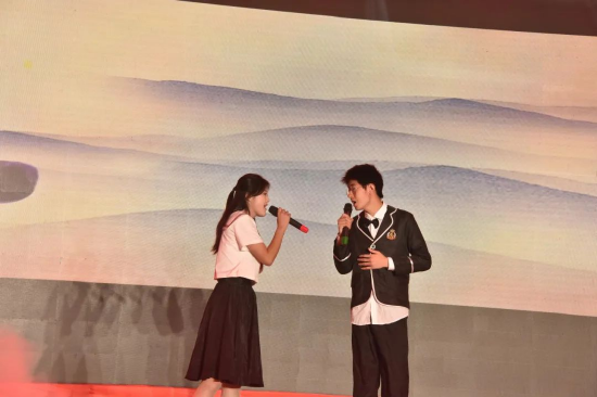 精彩纷呈的节目表演（一）